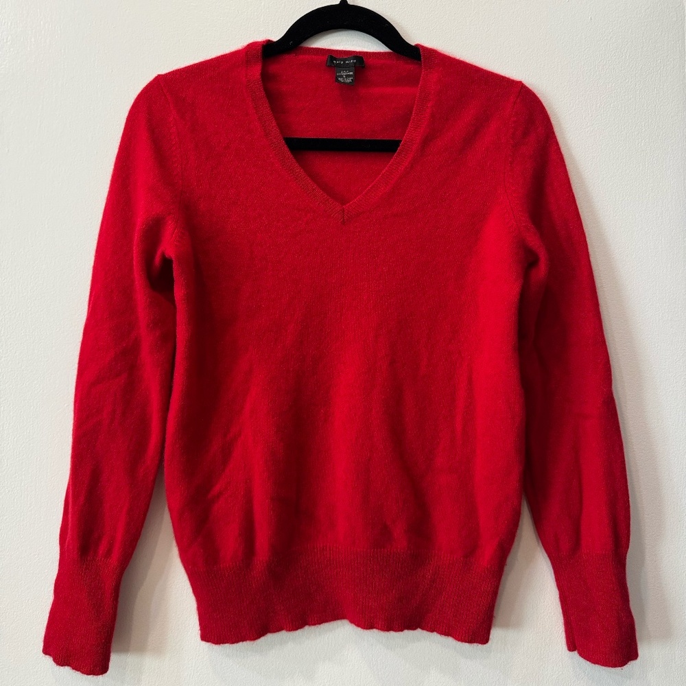 Only Mine 100% Cashmere Red V-Neck Sweater – Size L